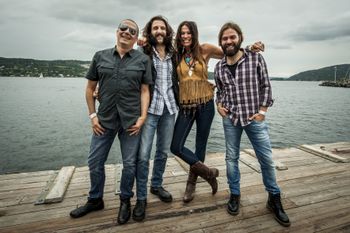 Elizabeth Lee´s Cozmic Mojo